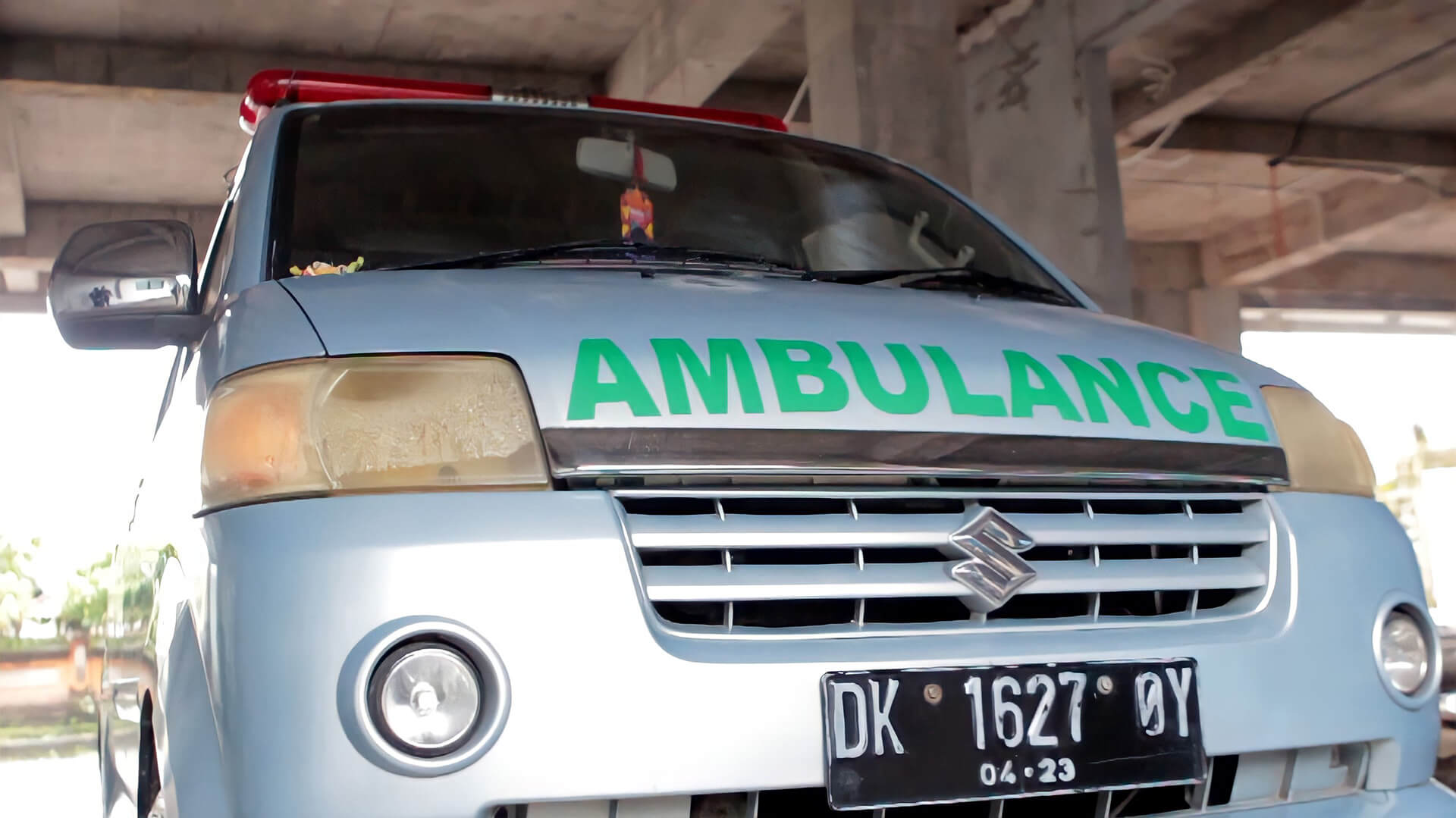 Ambulans RSU Bhakti Rahayu Tabanan